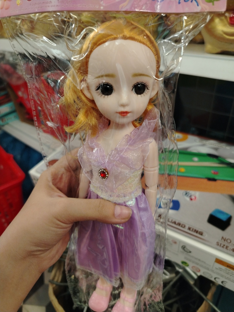 Búp bê lẻ