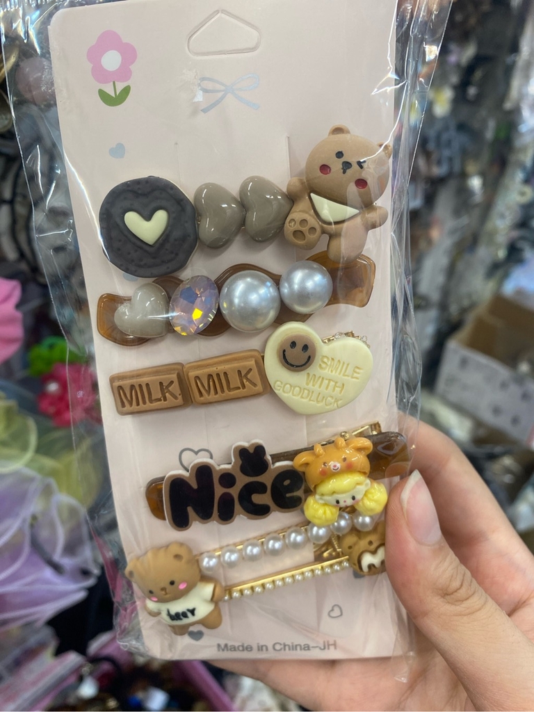 Kẹp tóc mái teen