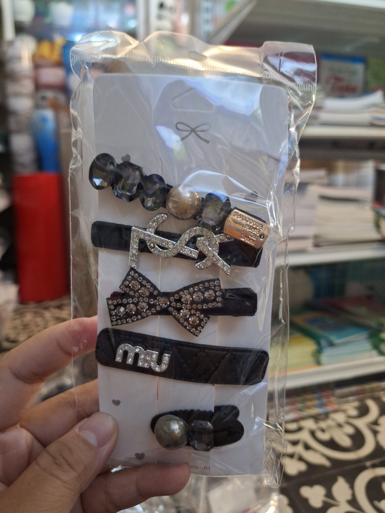 Kẹp tóc mái teen