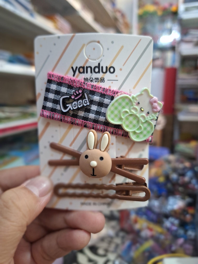 Kẹp tóc mái teen