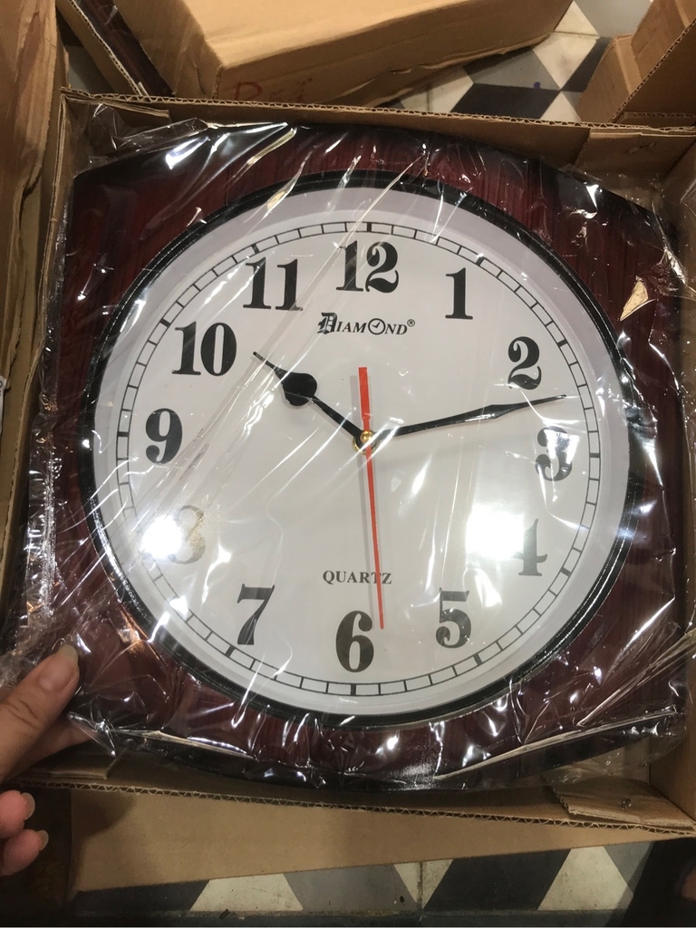 Đồng hồ treo tường