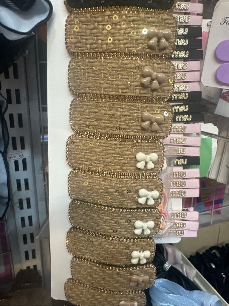 Kẹp tóc mái teen