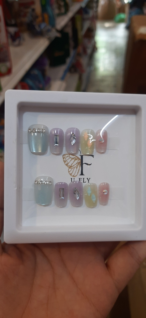 Móng tay giả nail đính đá U-FLY
