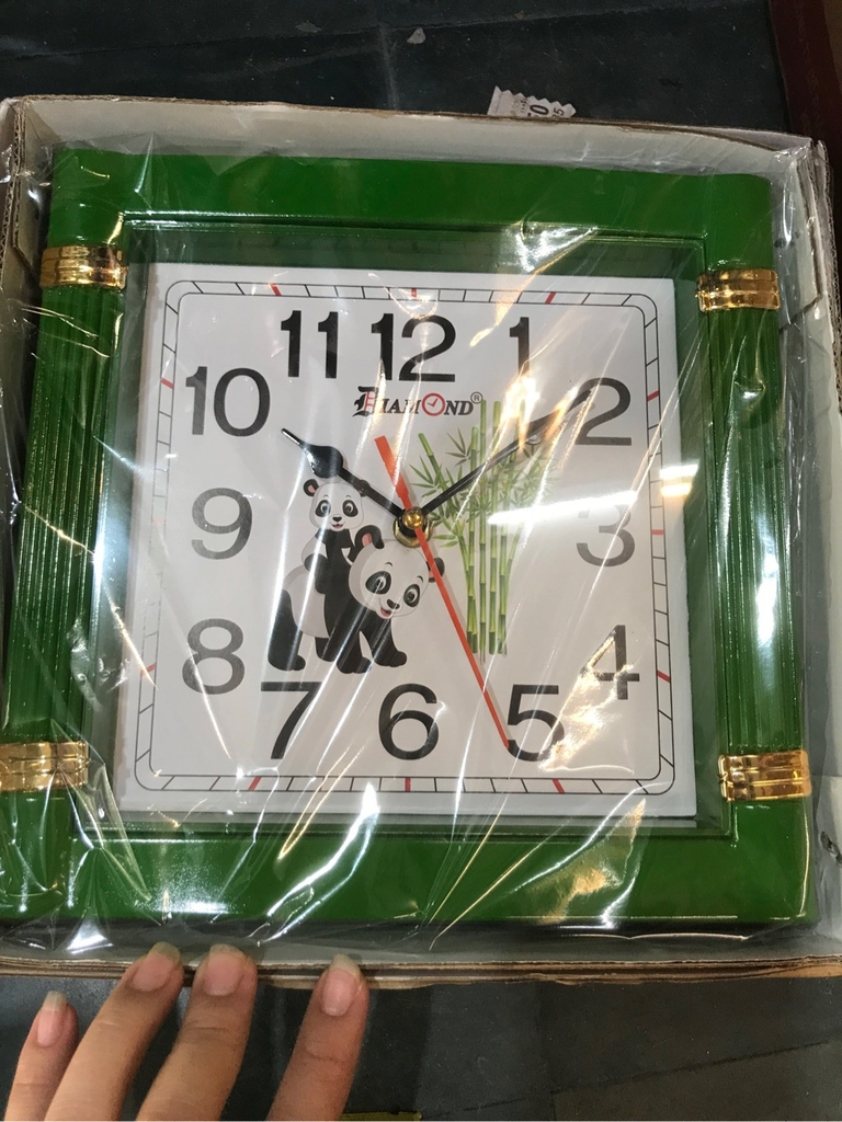 Đồng hồ treo tường