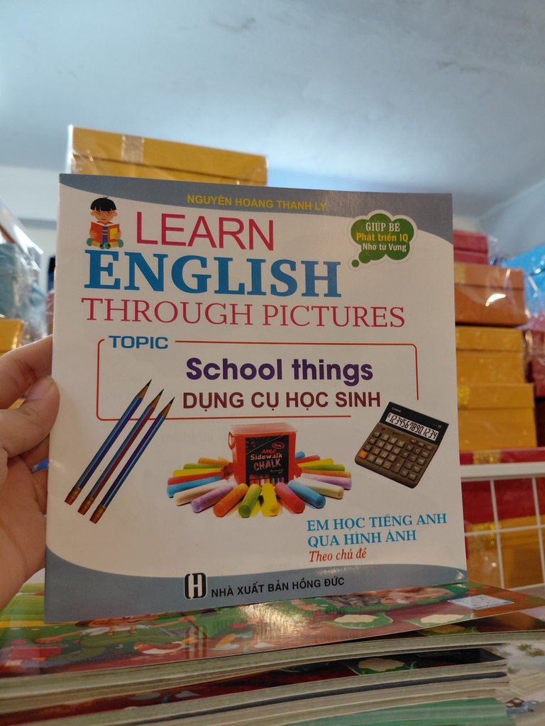 Em học Tiếng Anh qua hình ảnh