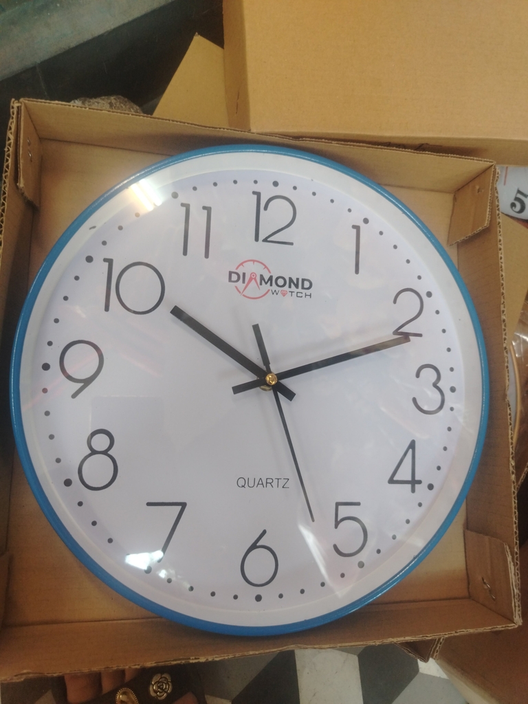 Đồng hồ treo tường