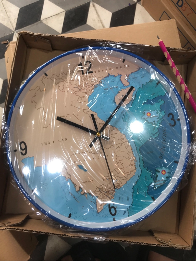 Đồng hồ treo tường