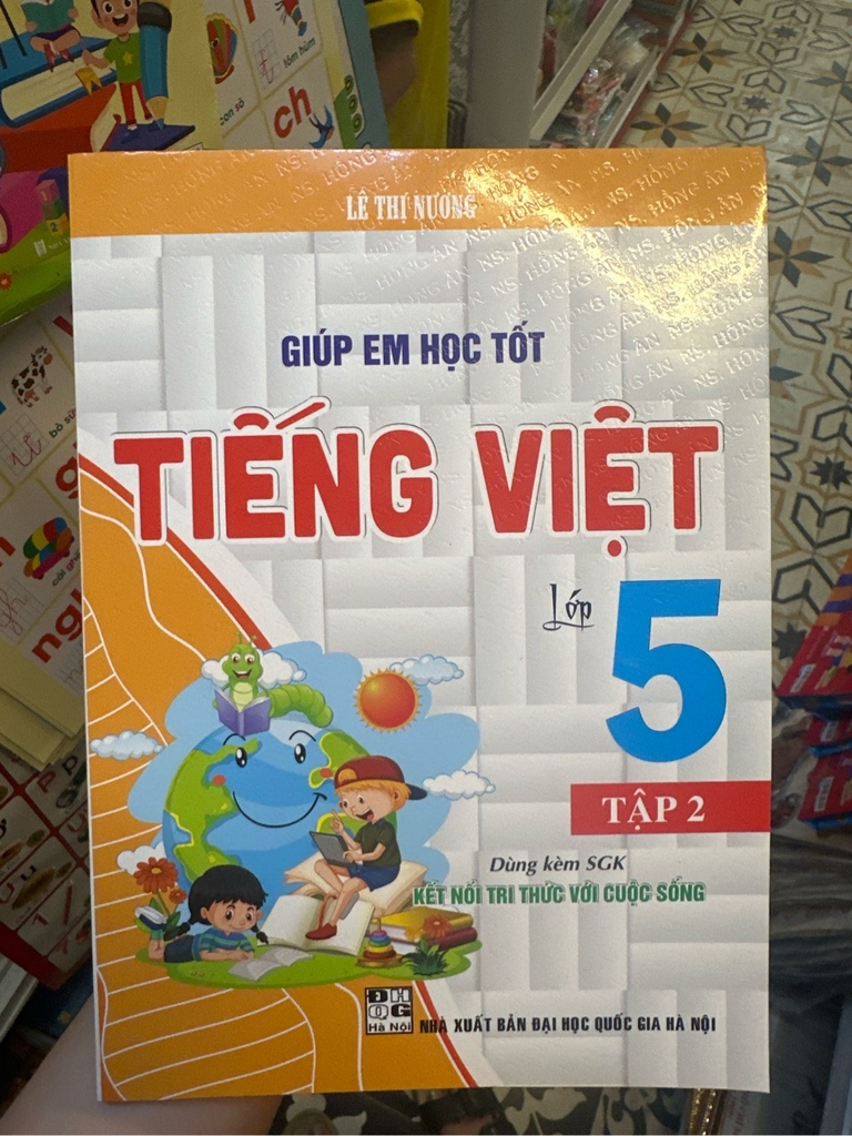 Sách giáo khoa Lớp 5