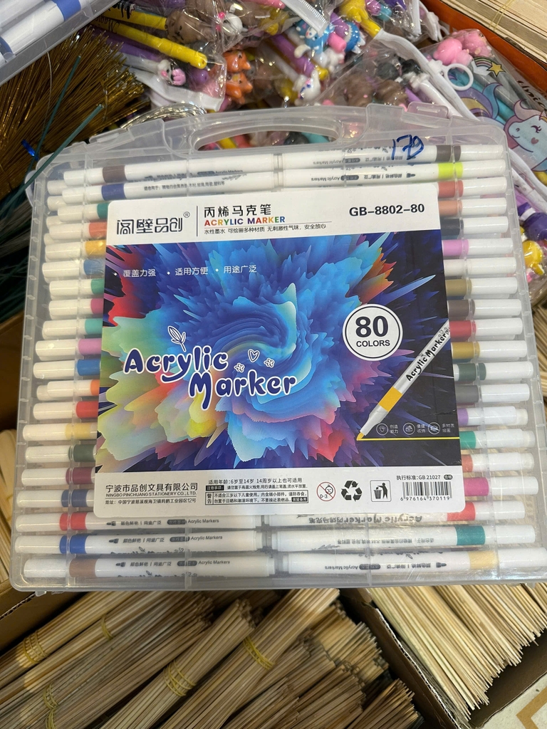 Màu Acrylic