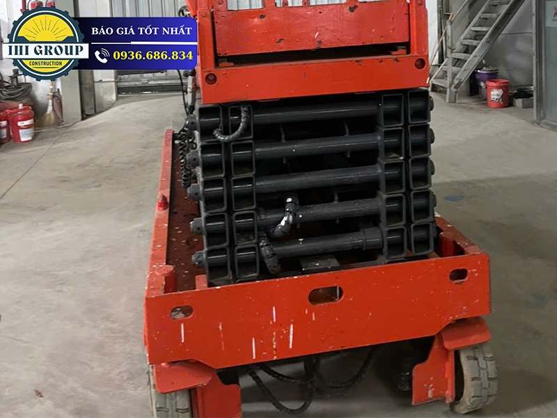 Xe Nâng Người Cắt Kéo GTJZ1412- Đời 2004 - Nhập Khẩu Trung Quốc