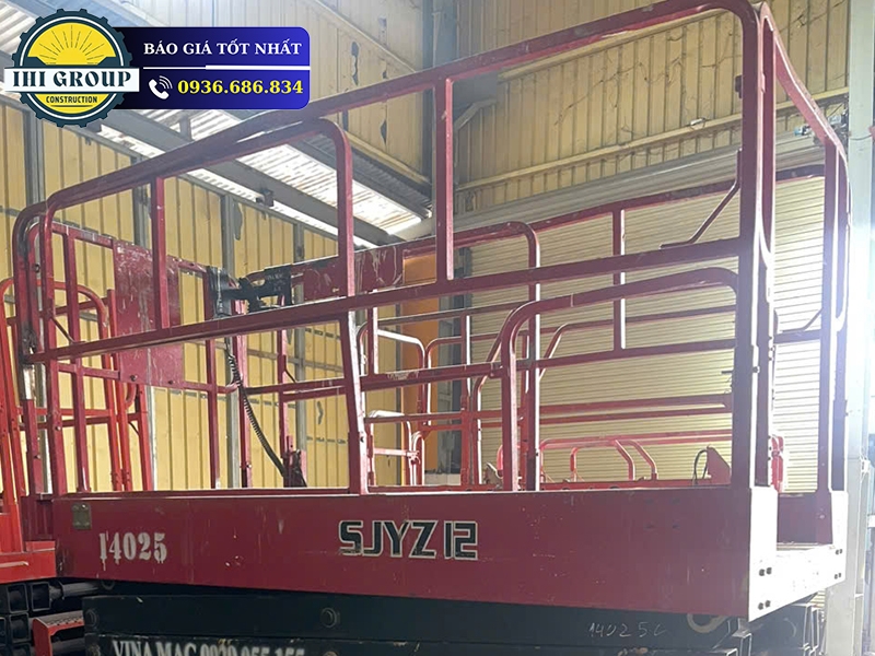 Xe Nâng Người Cắt Kéo SJYZ12 - Đời 2002 - Nhập Khẩu Trung Quốc