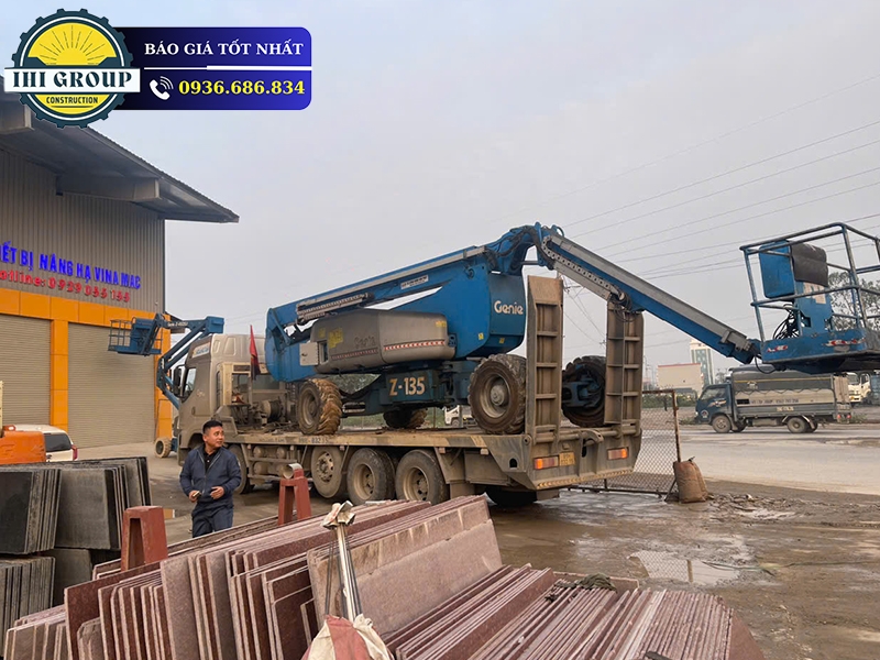 Xe nâng người Z135/70 - Đời 2009 - Nhập Khẩu Mỹ