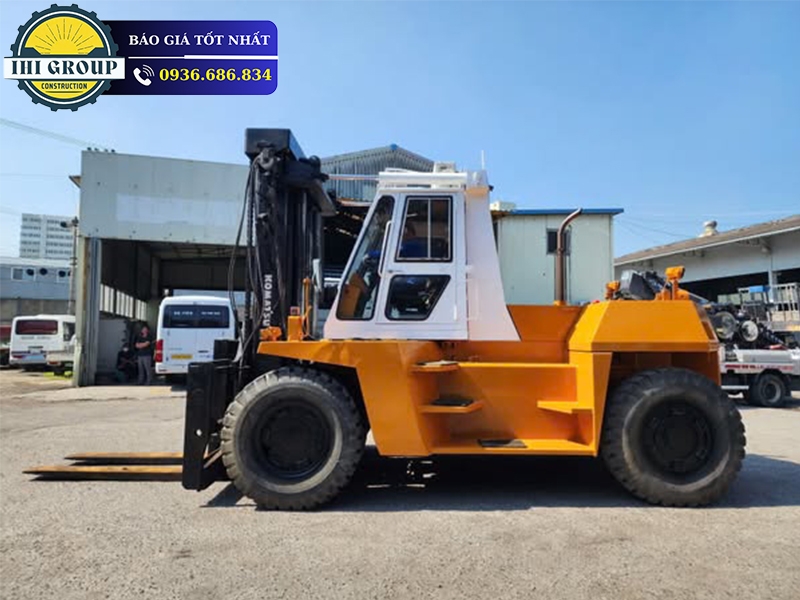 Xe Nâng Dầu Komatsu FD200Z-5 - Đời 1999- Nhập Khẩu Nhật Bản