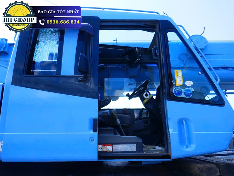 Xe Cẩu Bánh Lốp KATO KR-25H-V7 - Đời 2008 - Nhập Khẩu Nhật Bản