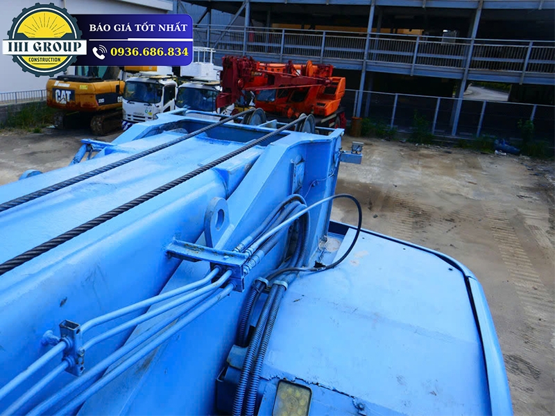 Xe Cẩu Bánh Lốp KATO KR-25H-V7 - Đời 2008 - Nhập Khẩu Nhật Bản