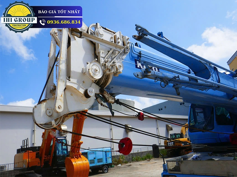 Xe Cẩu Bánh Lốp KATO KR-25H-V7 - Đời 2008 - Nhập Khẩu Nhật Bản