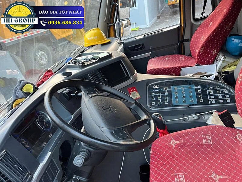 Cẩu Bánh Lốp SANY SAC3000T- Đời 2021 - Nhập khẩu Trung Quốc