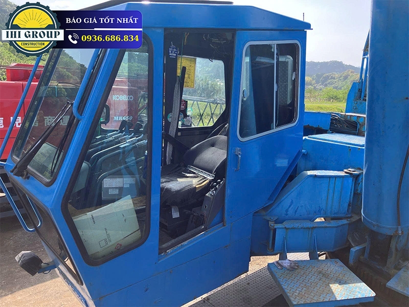 Xe Cẩu Bánh Lốp KATO KA3000 - Đời 2006 - Nhập Khẩu Nhật Bản
