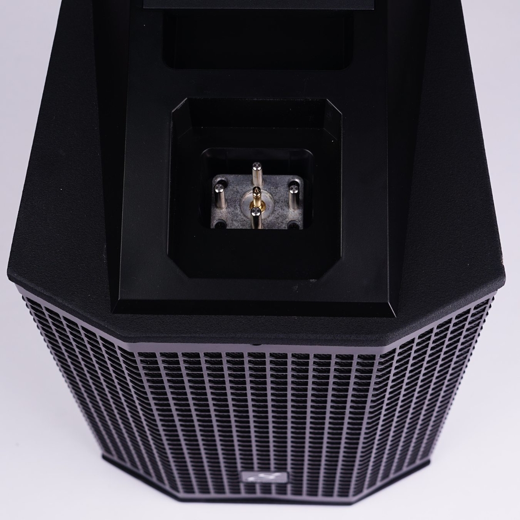 Loa cột Array StudioMaster  DIRECT101