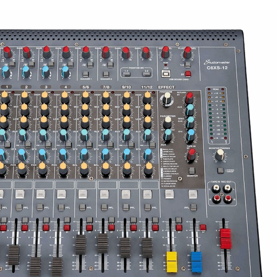 Bộ trộn analog 12 kênh StudioMaster C6XS-12