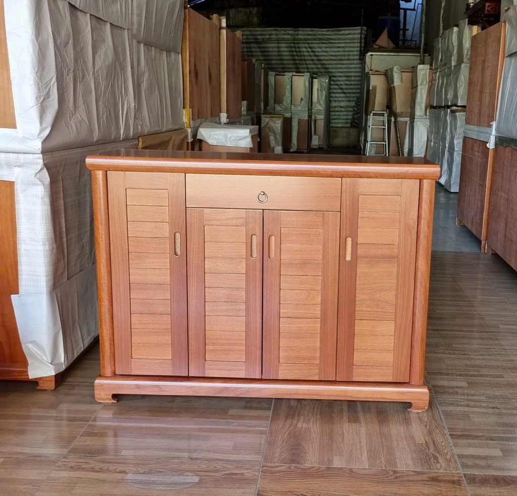 Tủ giày xoan đào