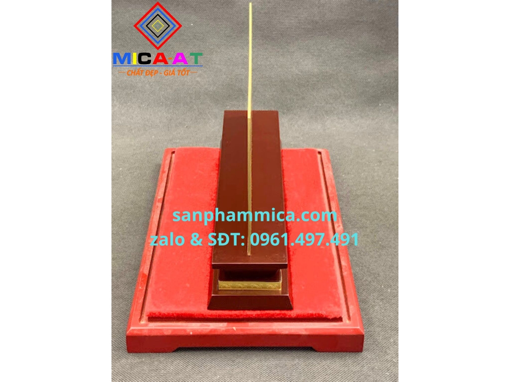 Biển chức danh tam cấp mặt đồng 2mm cao cấp