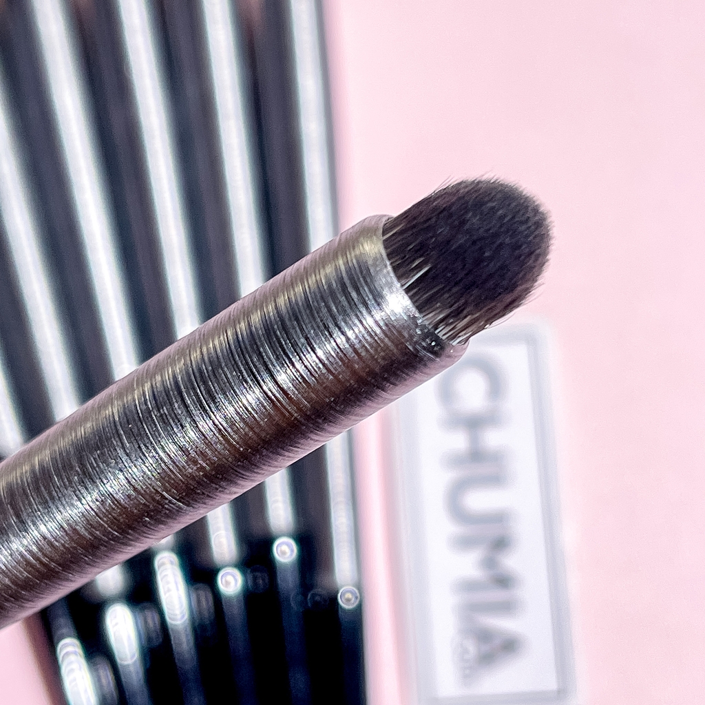 Cọ môi KUMO fingertip (đen)