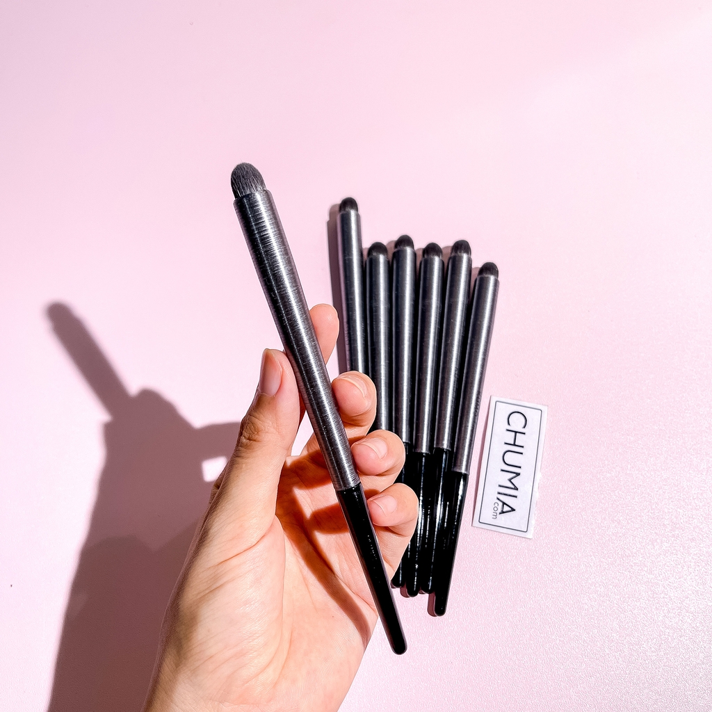 Cọ môi KUMO fingertip (đen)