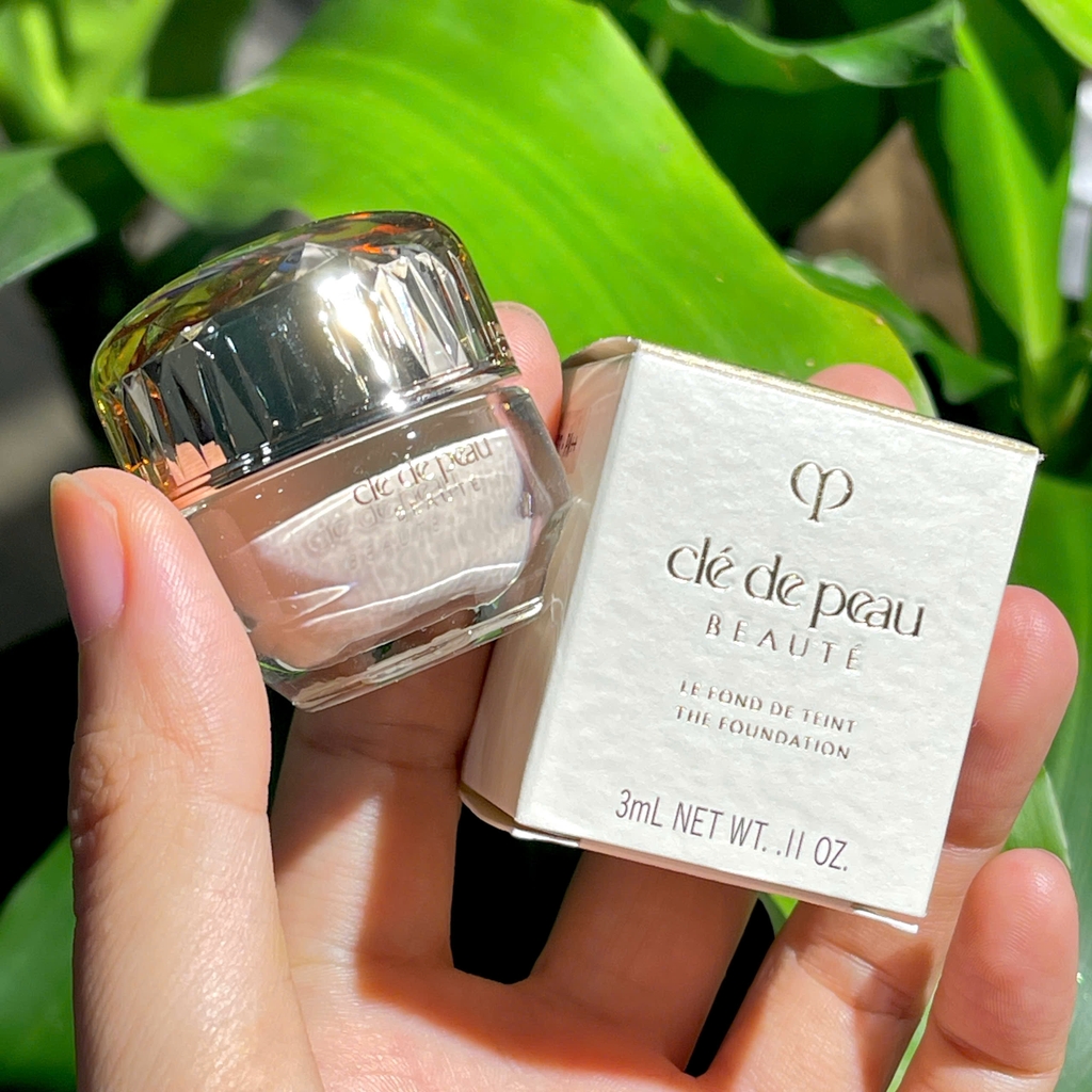 Kem nền CLE DE PEAU le fond de teint 3ml - #10 very light ivory