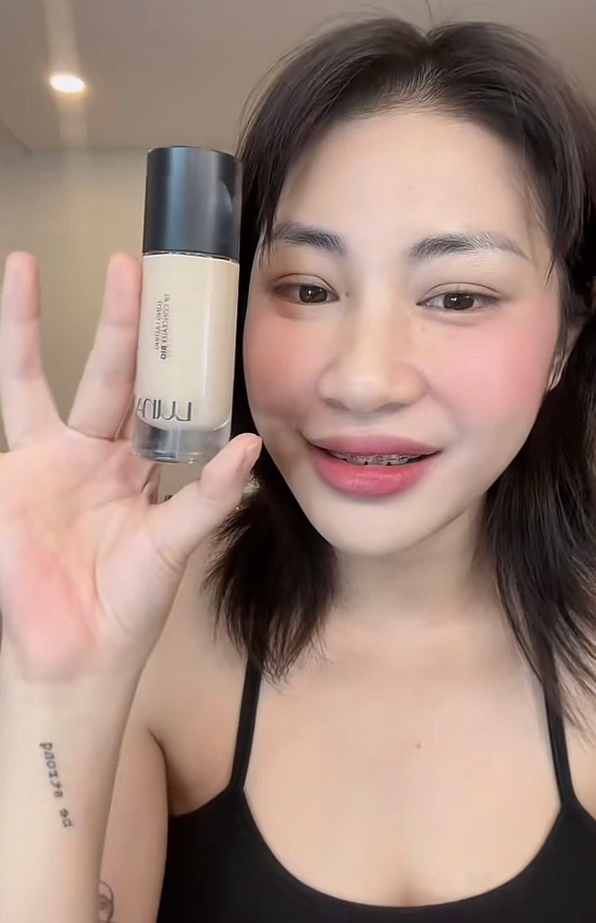 Che khuyết điểm LUNA BIG long lasting 40g - #1 vanilla