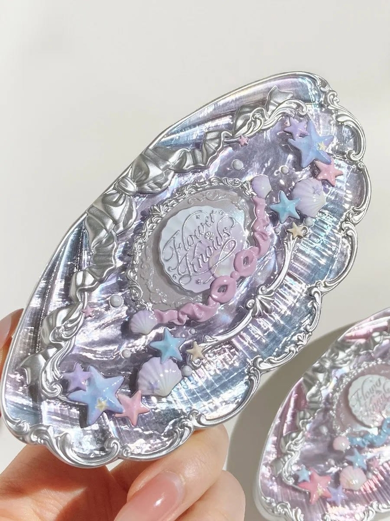 Phấn mắt FLOWER KNOWS shell's jewel - #01 moonlight pearl (vỏ sò)