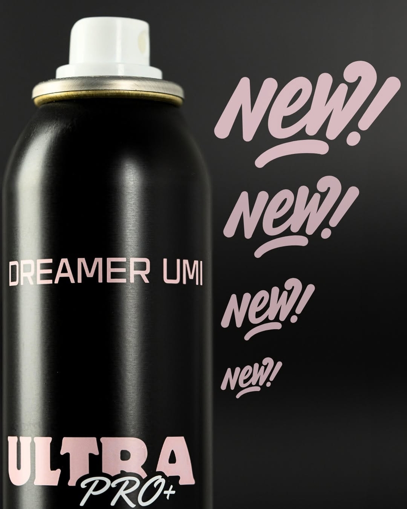 Xịt Khoá Nền DREAMER UMI Ultra Pro + (chai đen) 120ml