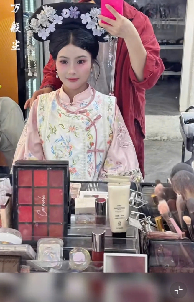 Bảng son CARMELA fog face velvet lipstick (mới 2026)