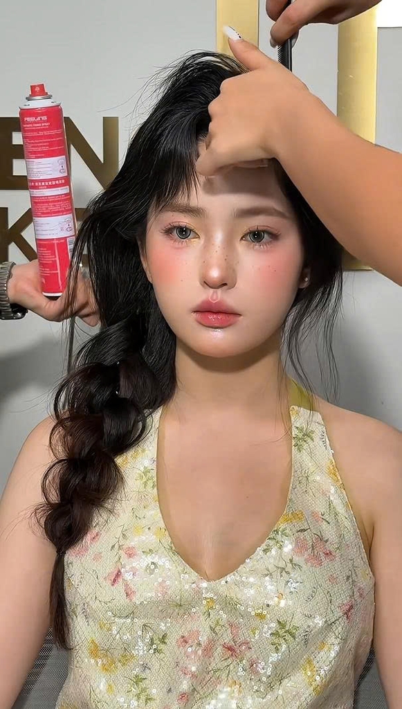 Keo xịt tóc FELLING Power Point 400ml (đỏ)