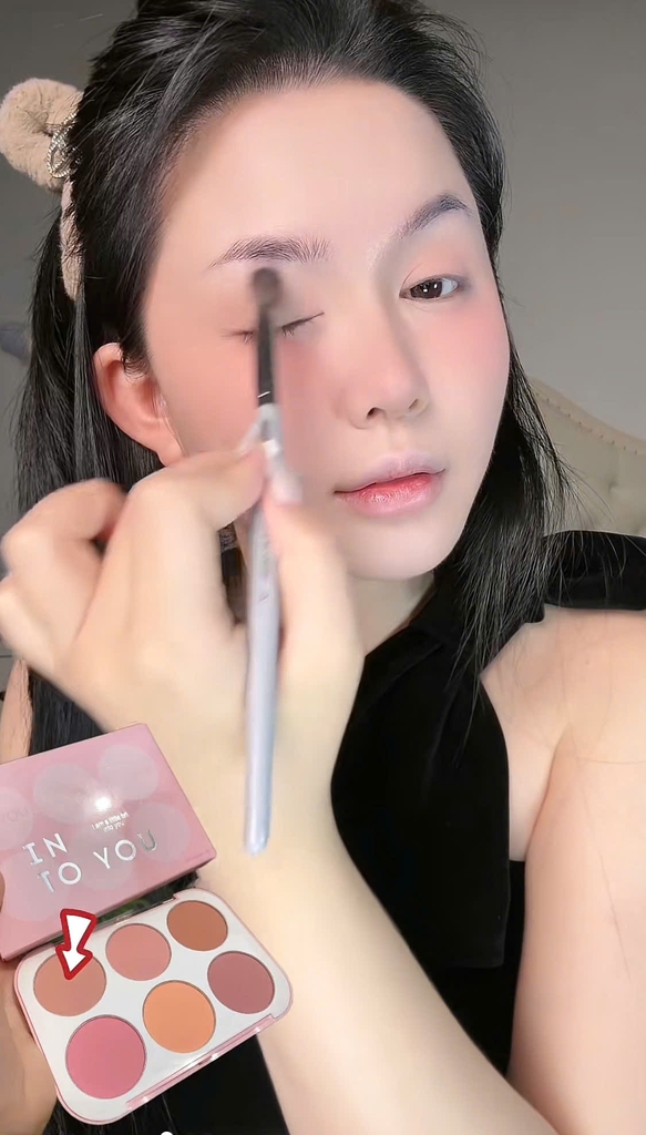 Má hồng INTO YOU you six color blush palette (công ty)