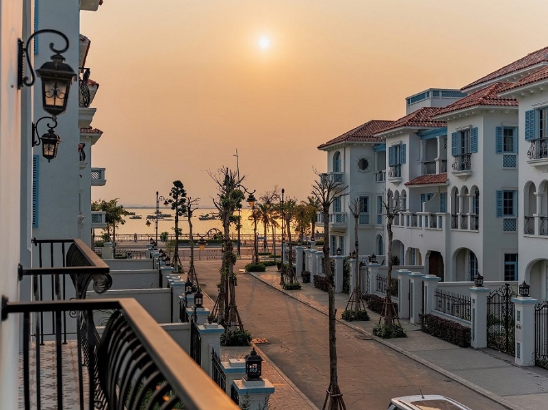 Không Gian Ngoài Trời Fancy