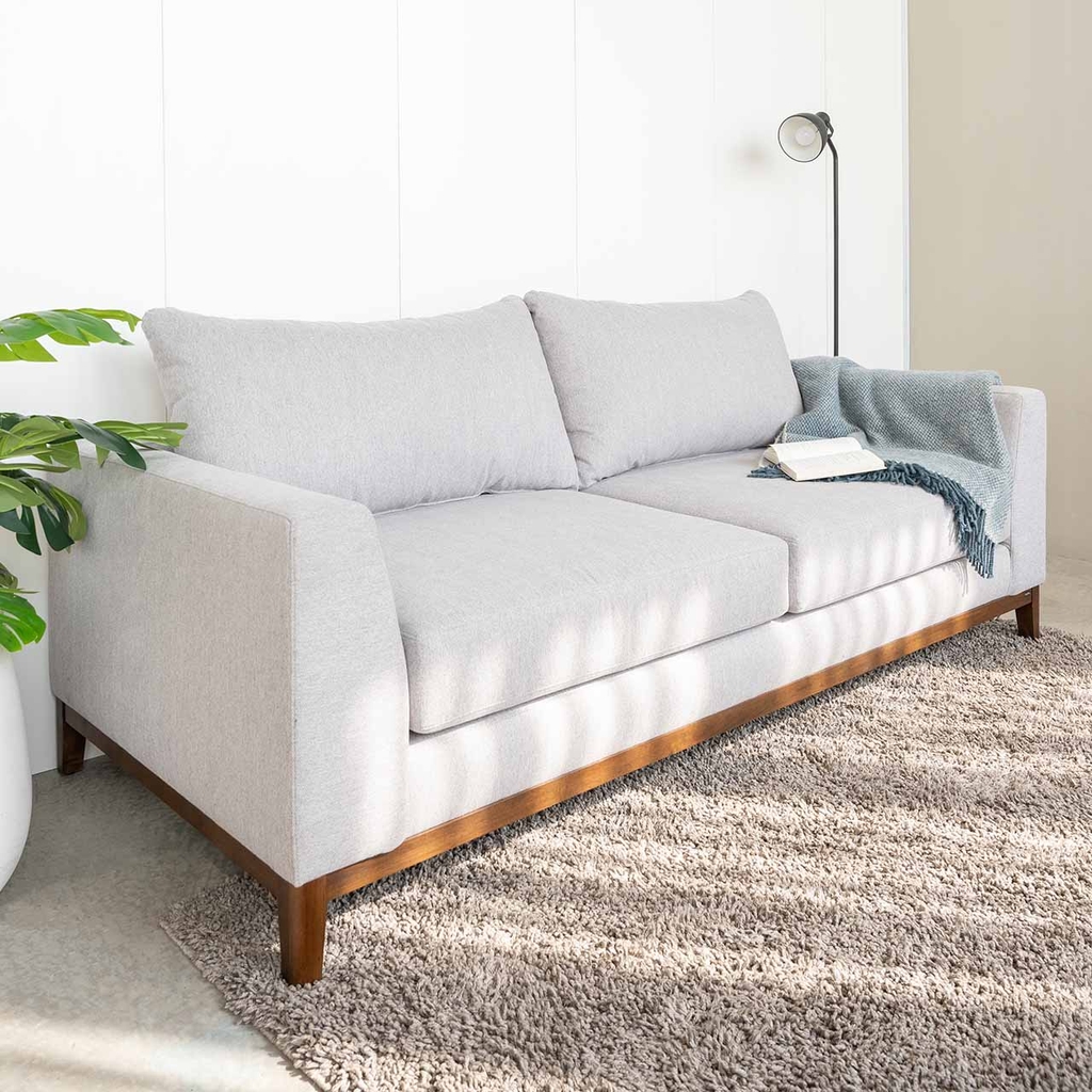 Ghế Sofa Gỗ Cao Su Tự Nhiên HOBRO 601 – Thiết Kế Tối Giản, Bền Đẹp Theo Thời Gian | Decoraz.vn