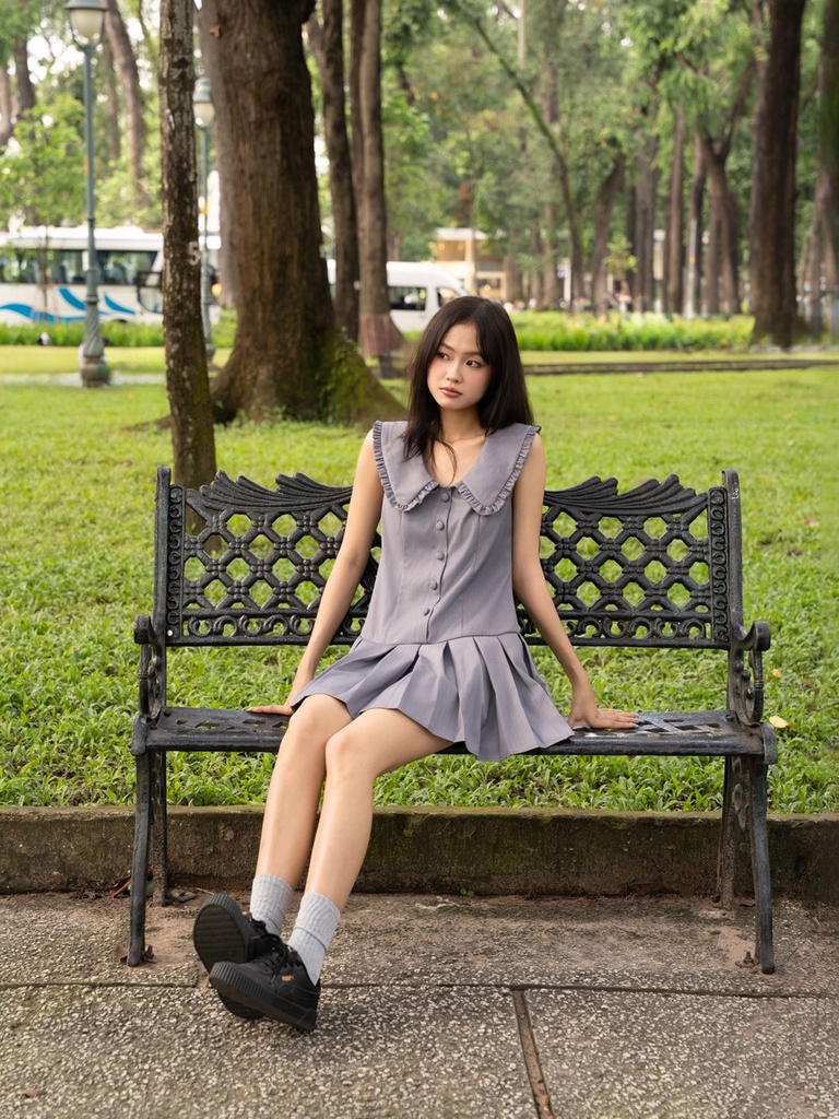 Đầm xám học viện