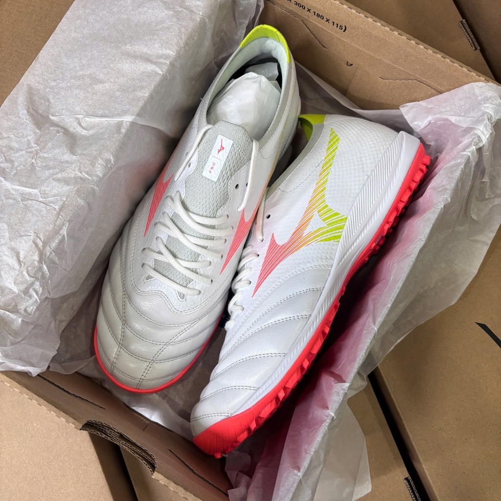 Giày Đá Bóng Mizuno Morelia Neo 5 Beta Pro TF Trắng/Cam/Vàng – P1GD269454