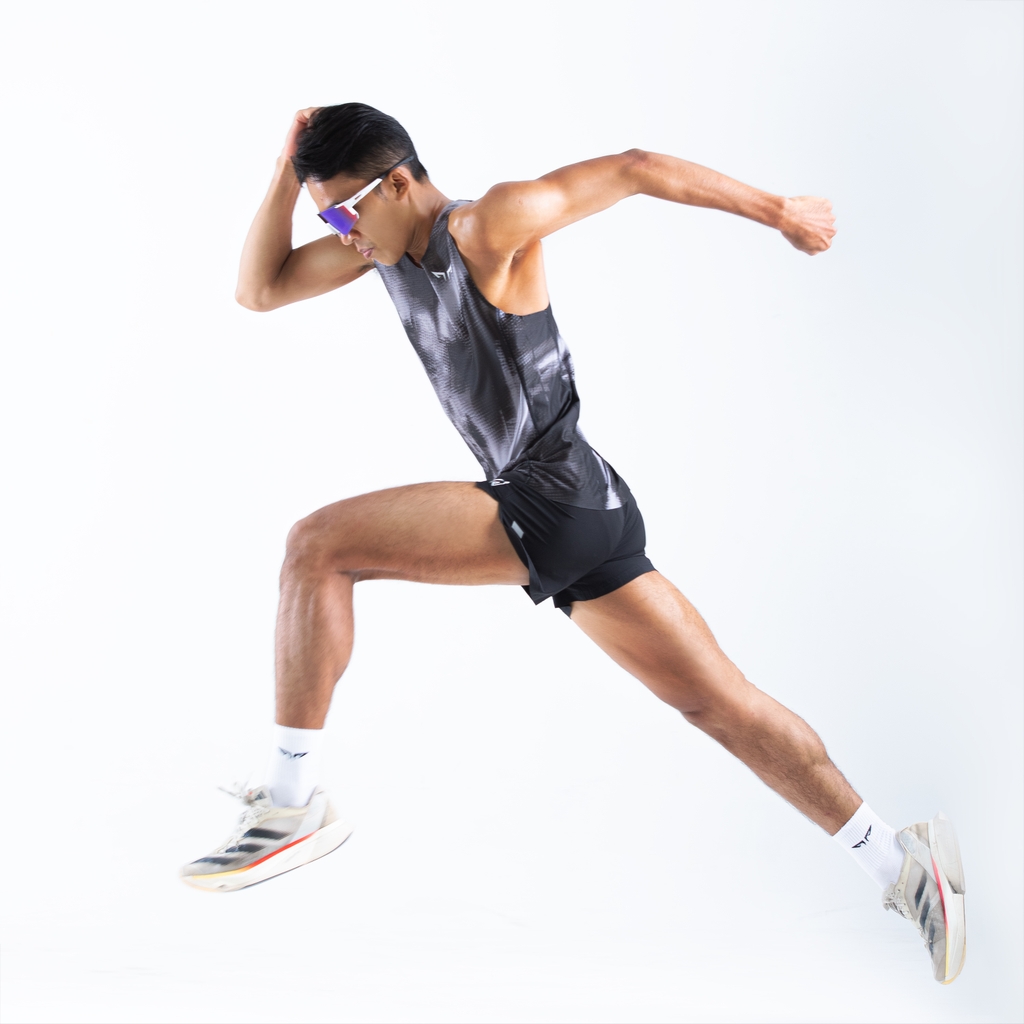 Áo Singlet Chạy Bộ Premium Wolf Active Outbreak W274, Siêu Nhẹ, Tối Ưu Chuyển Động