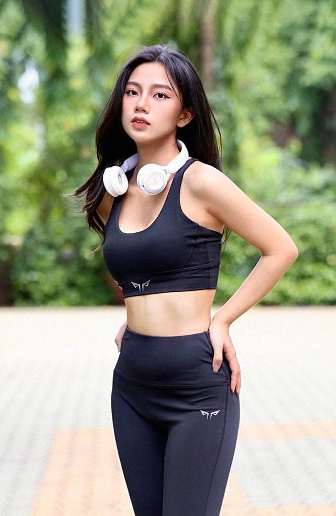 Áo Bra Tập Gym, Áo Bra Nữ Tập Yoga Wolf Active Flex Fit W99 Chất Liệu Co Giãn, Lên Form Tôn Dáng