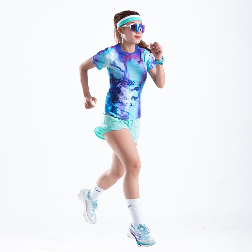 Áo Thun Chạy Bộ Nữ Wolf Active Light Fern W263, Chất Vải Wolf Active Mỏng Nhẹ, Tôn Dáng, Mát Mẻ