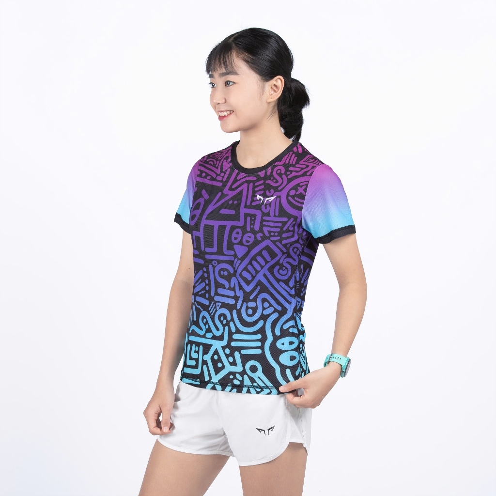 Áo Chạy Bộ Nữ Vui Vẻ 1 W11, Chất Vải Cao Cấp Wolf Active, Nhanh Khô, Co Giãn 4 Chiều, Tôn Dáng