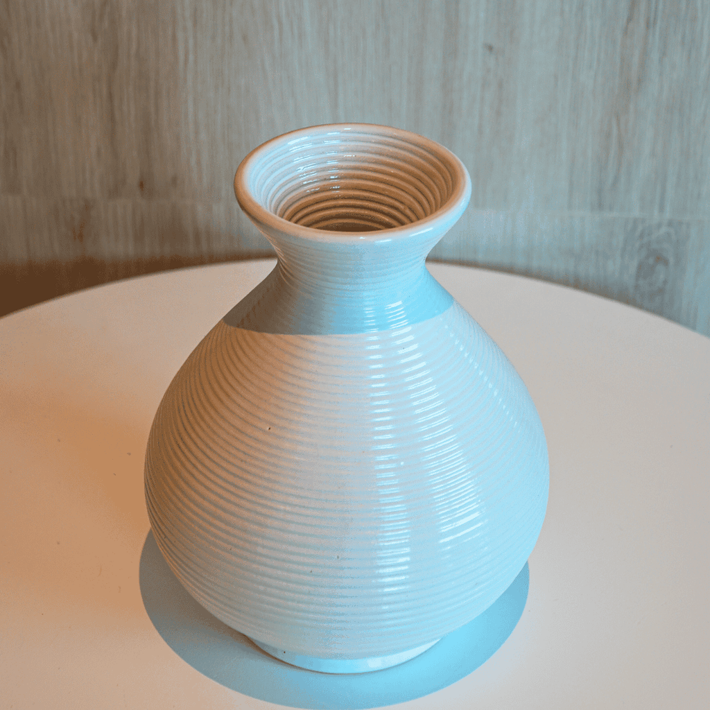 Rivius Elarin – Bình Gốm Dáng Hồ Lô Gân Mịn Màu Trắng