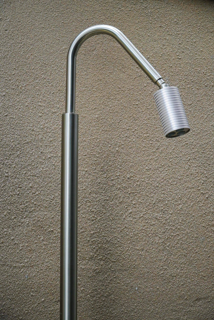 Rivius Aquava – Vòi Sen Ngoài Trời Dáng Đứng Tối Giản