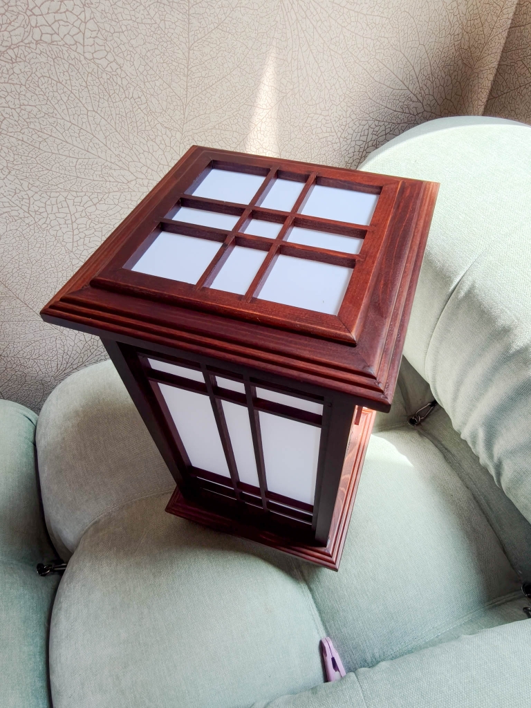 Rivius Takumi - Đèn Bàn Gỗ Mang Phong Cách Nhật Bản