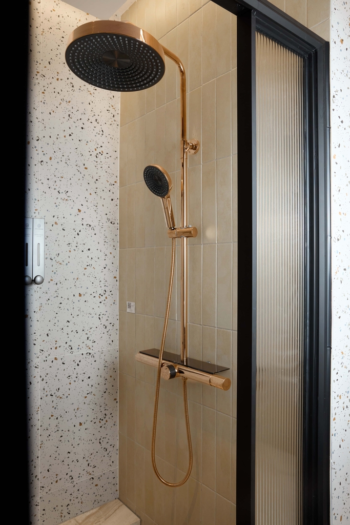 Rivius Aquadoré – Bộ Vòi Sen Sắc Hồng Vàng Trang Nhã