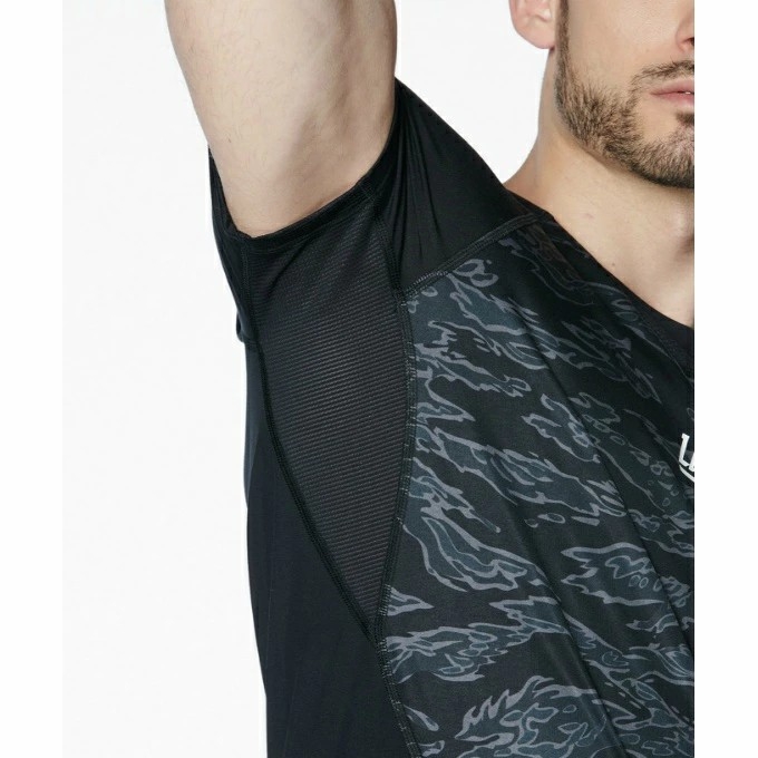 Áo Under Armour Chính hãng - UA Heatgear Comfort Fitted Novelty  - Màu Đen | JapanSport 1384734-001