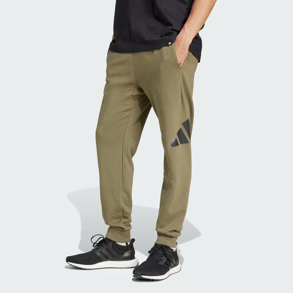 Quần Dài Adidas Chính Hãng - Essentials - Màu Olive | JapanSport JE8970