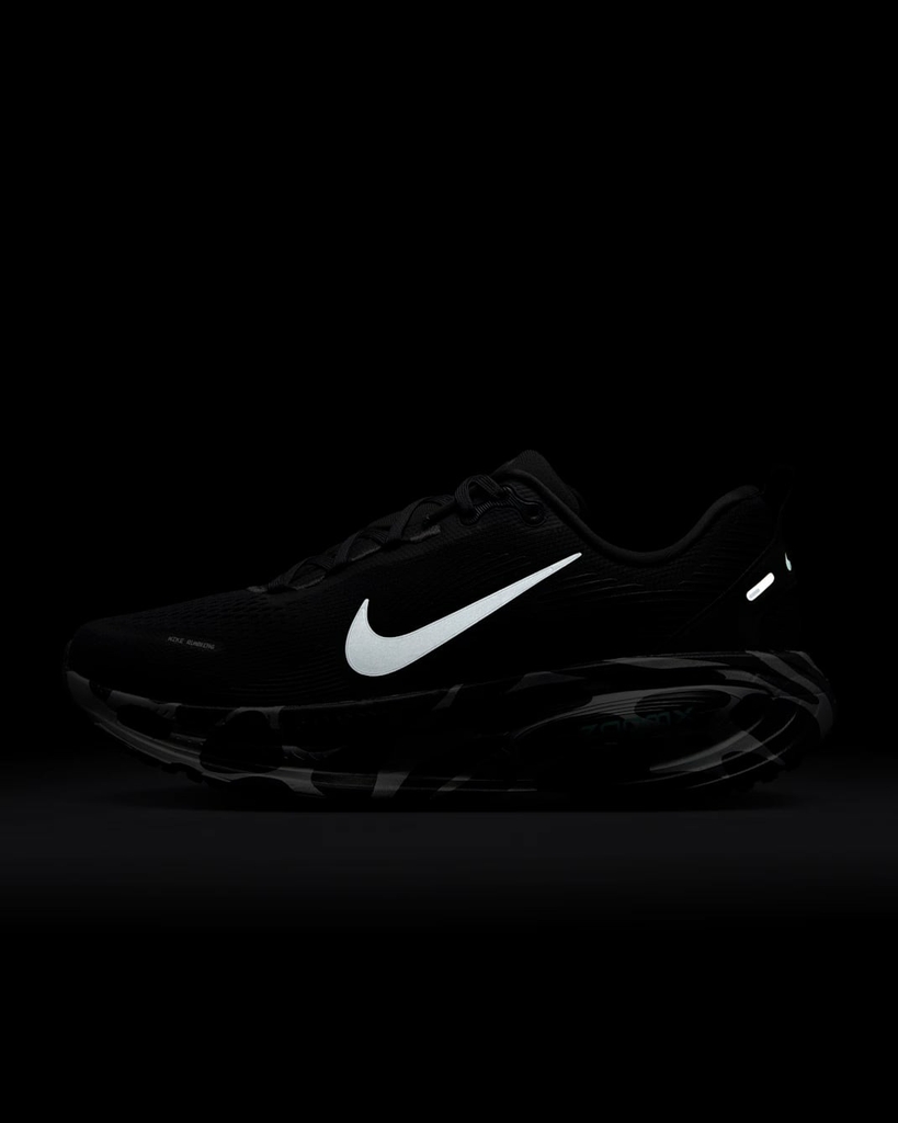 Giày Nike Nam Chính Hãng - Nike Vomero 18 - Màu Đen | JapanSport IM6010-060